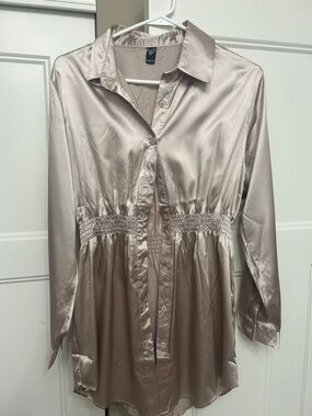 Windsor Satin Button-Down Blouse in Light Taupe